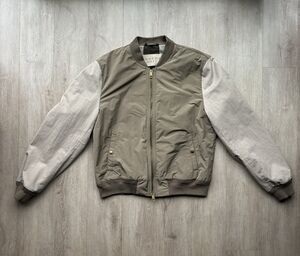 Burberry Men's Brit Two-Tone Bomber Jacket in Olive Green and Beige - XL